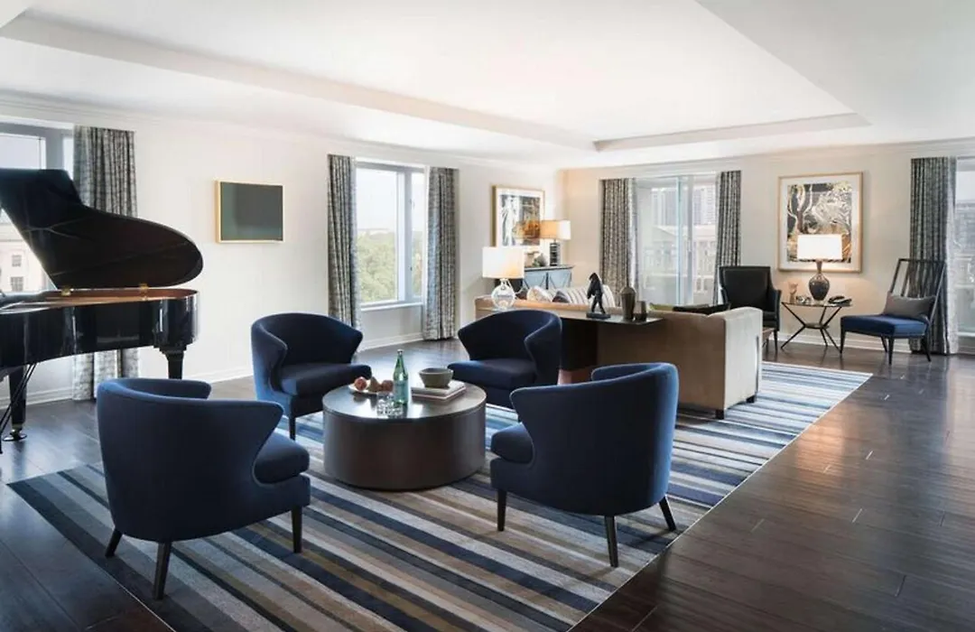 The Logan Philadelphia, Curio Collection By Hilton-1