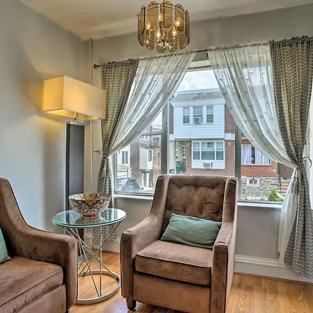 South Philly Townhome 3 Mi To Center City-2