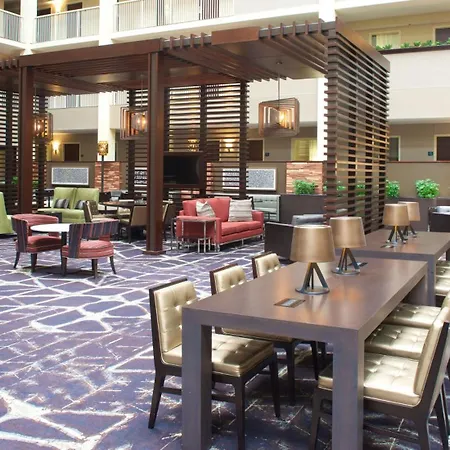 Embassy Suites By Hilton Philadelphia Airport-2
